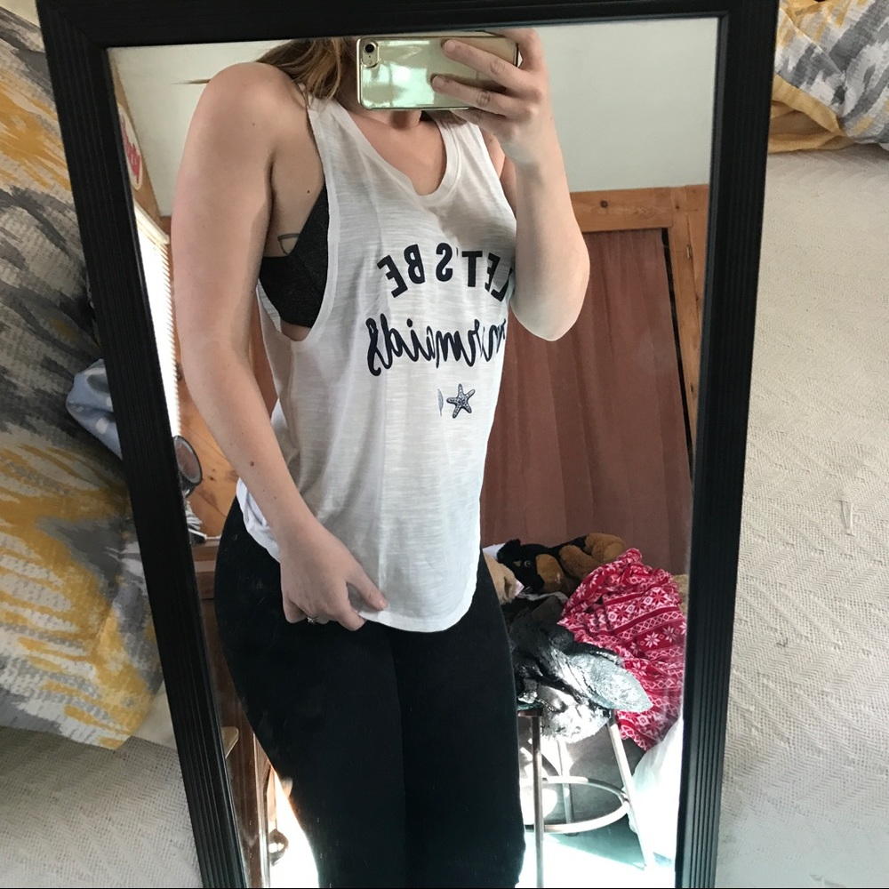 🌹CLEARANCE🌹m e r m a i d s tee - Picture 4 of 5